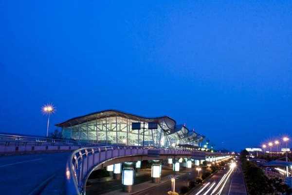 推出智能照明系統(tǒng)的幾個突出優(yōu)點！(圖1)